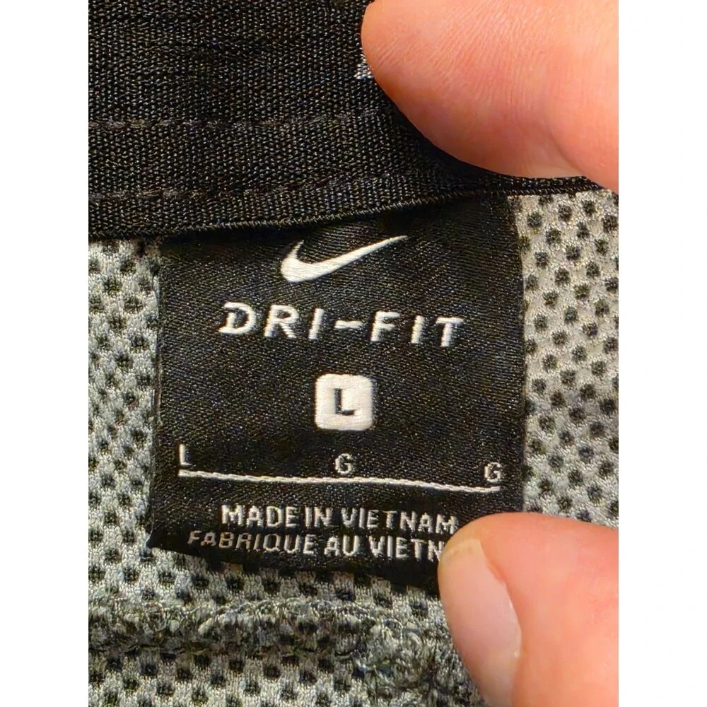 Nike Mens L Grey Dri-FIT Fleece Athletic Training Shorts Mesh Pockets CJ2009 EUC